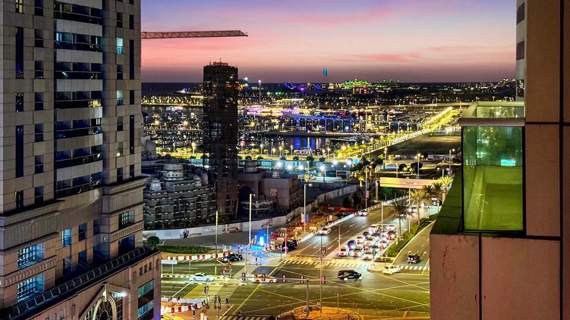 Lux 1Br, Kingbed In Dubai Marina, 3Mints Metro, 5Mints Barasti Beach Apartment